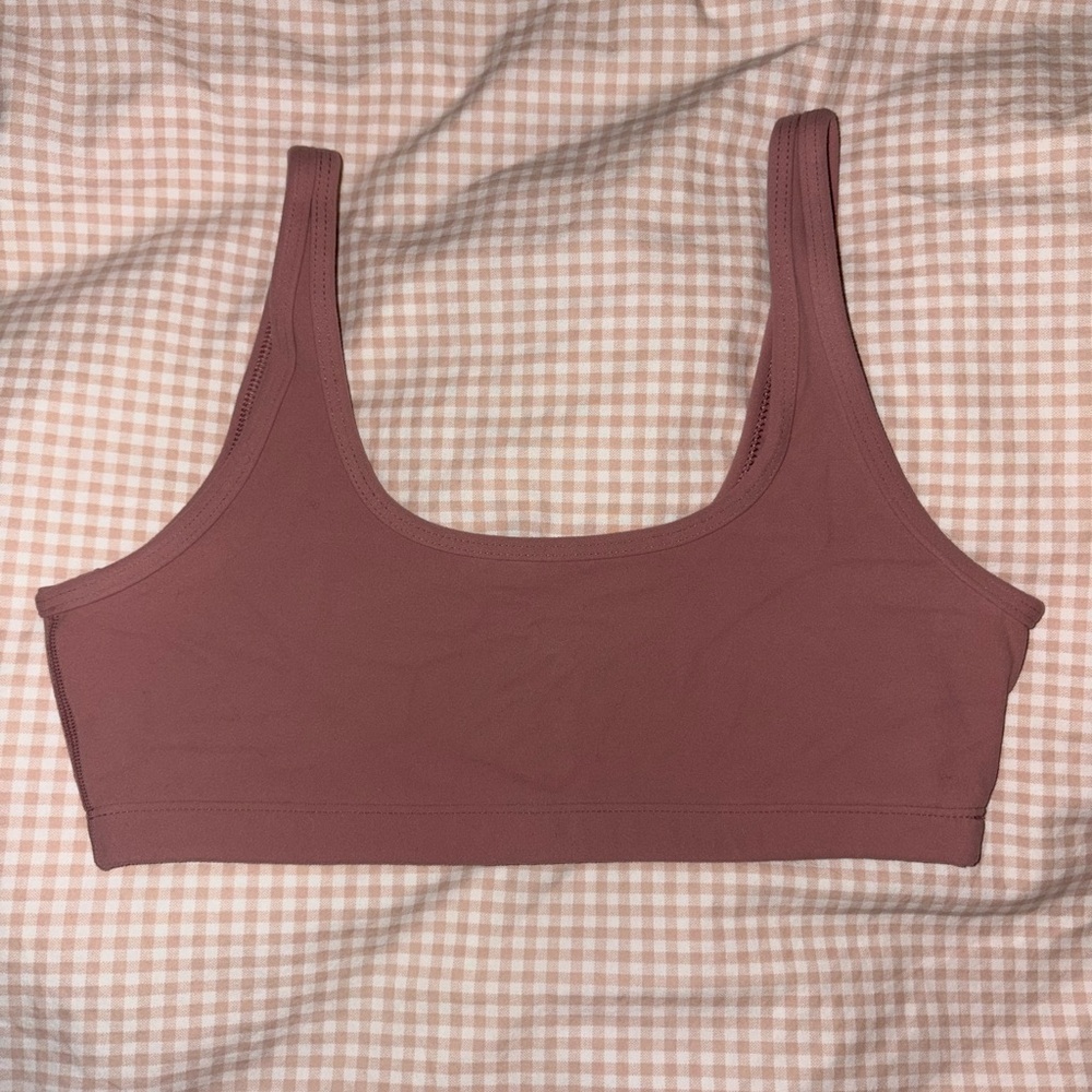 Aritzia Workout Set - Picture 2 of 3
